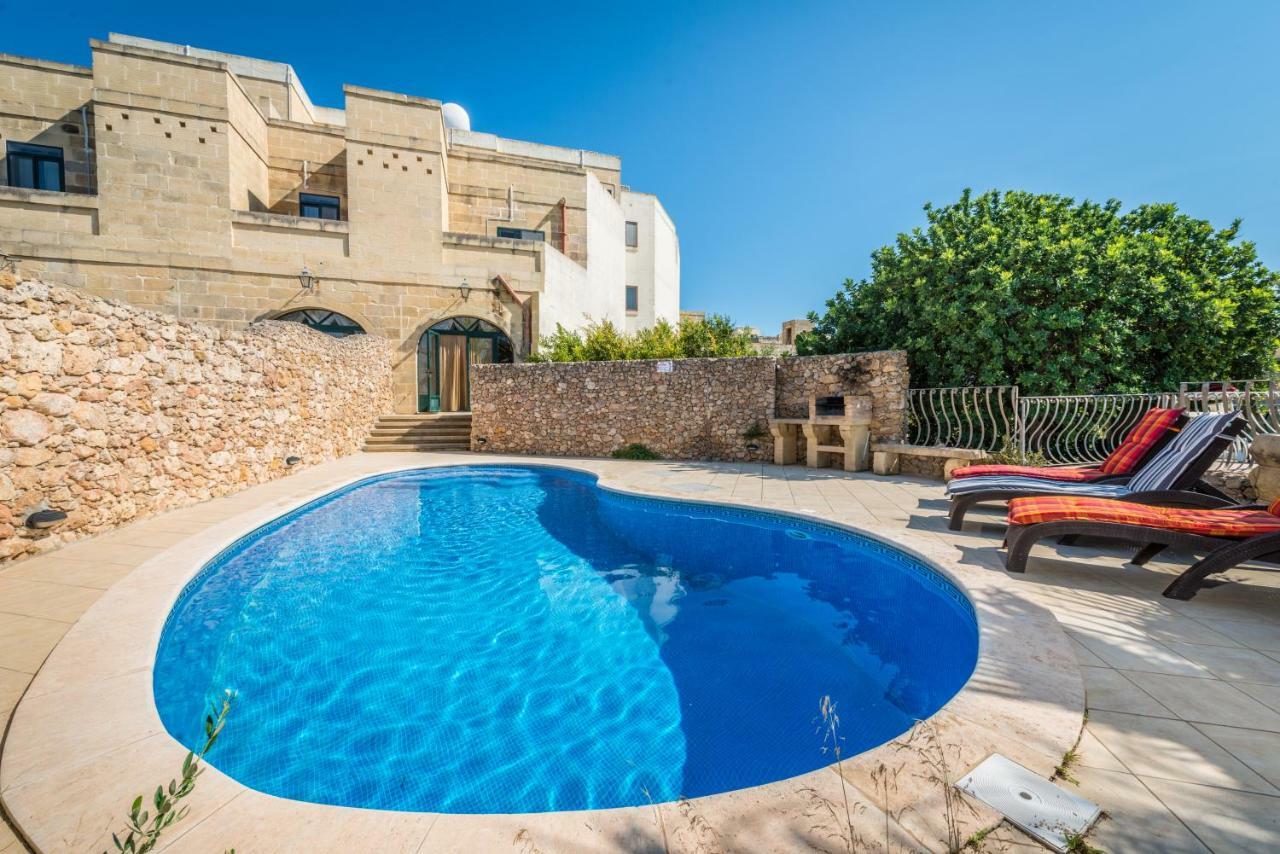 Sunset - Holiday Farmhouse With Large Private Pool In Island Of Gozo Nadur Exterior photo