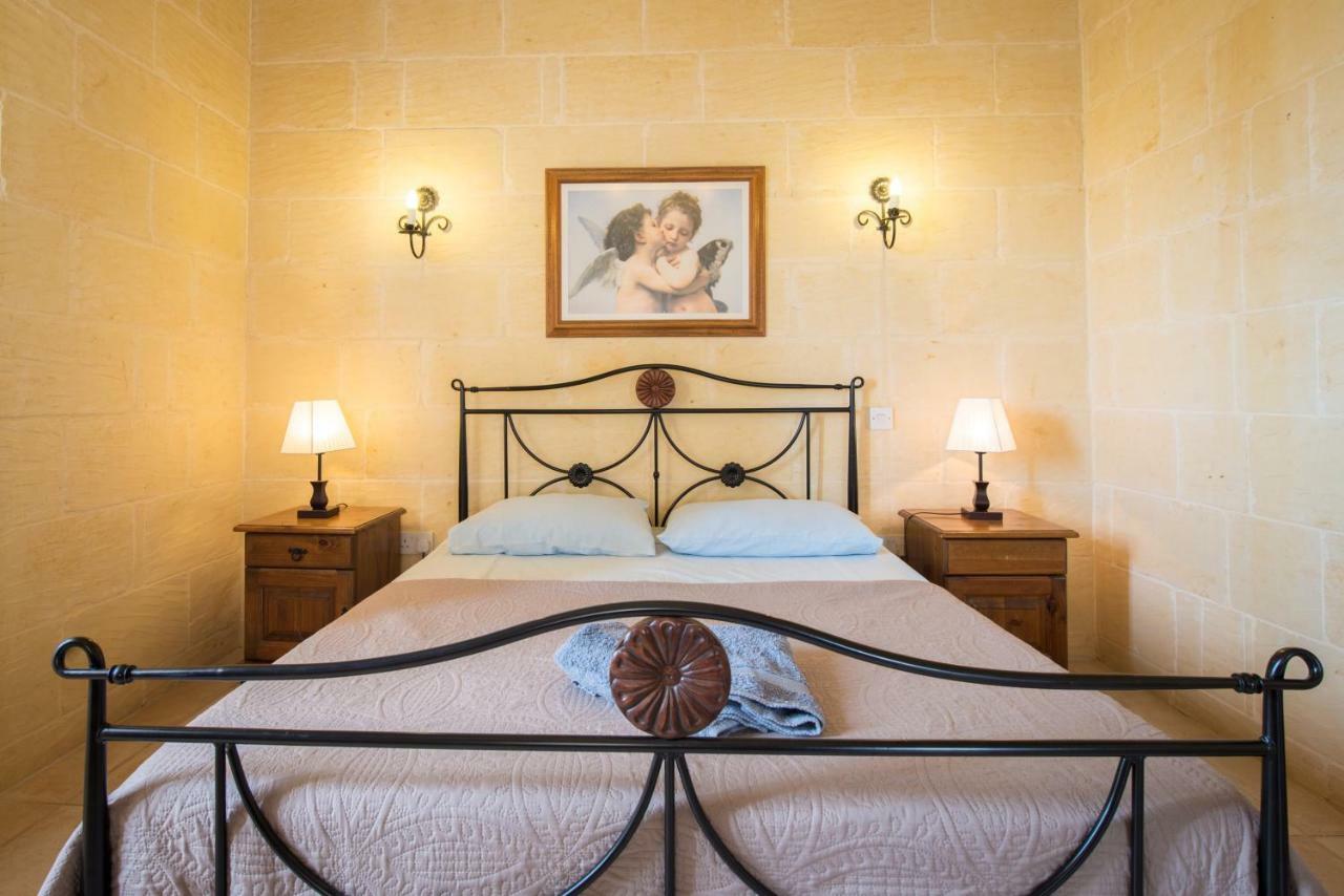 Sunset - Holiday Farmhouse With Large Private Pool In Island Of Gozo Nadur Exterior photo