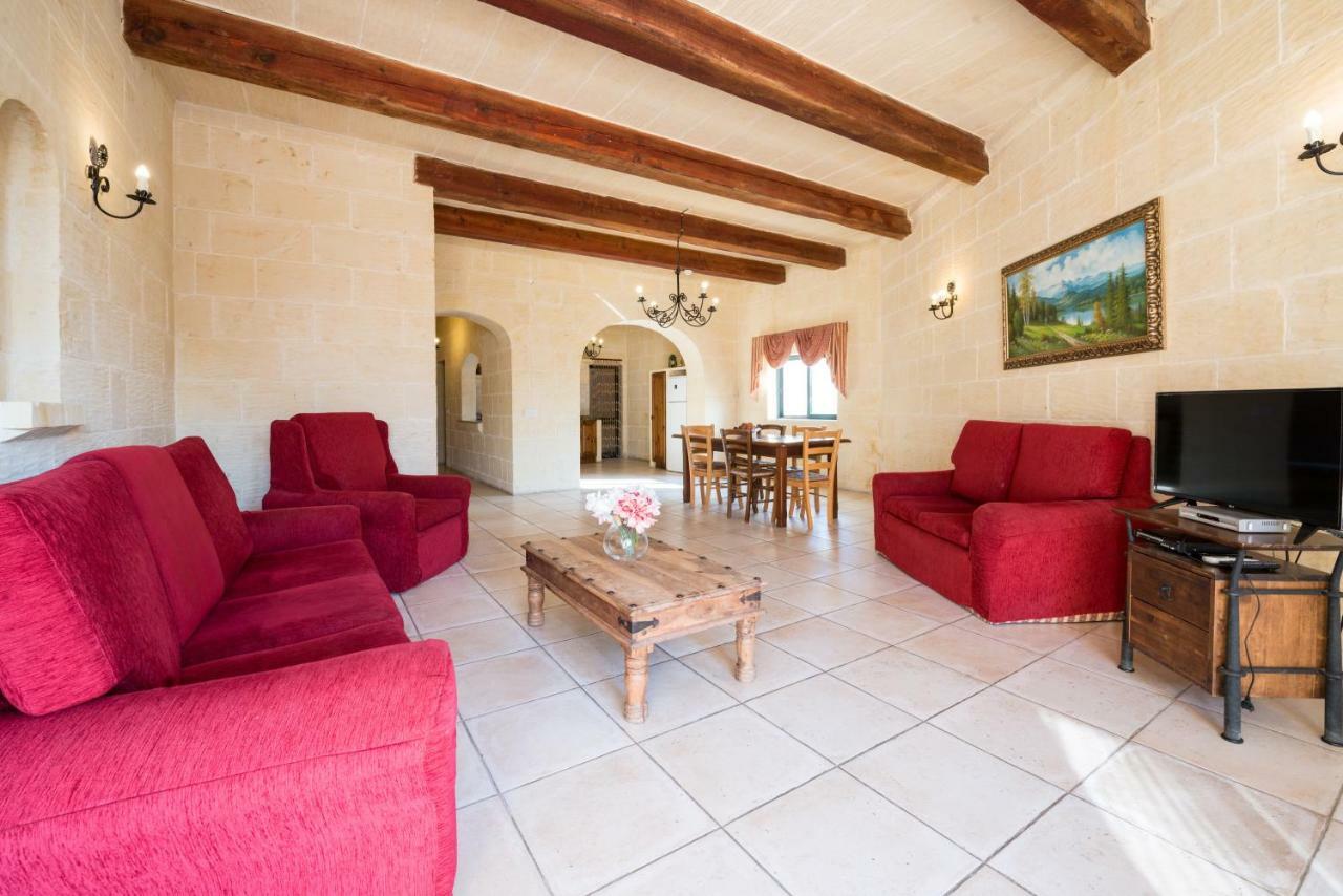 Sunset - Holiday Farmhouse With Large Private Pool In Island Of Gozo Nadur Exterior photo